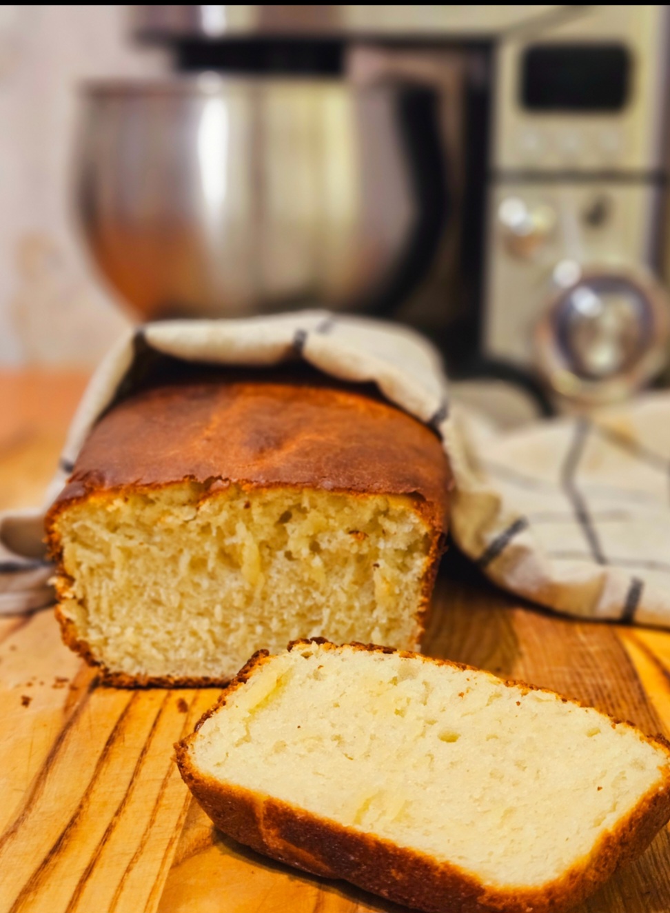 Lapsepõlve maitse: kodus küpsetatud saia retsept