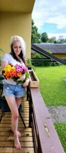 Ilurituaalid emana – ehk kuidas ma õppisin armastama oma sassis juukseid ja tühja kreemipurki